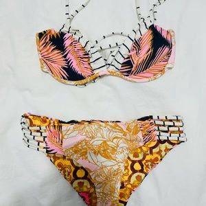 Maaji tropical reversible underwire Bikini set